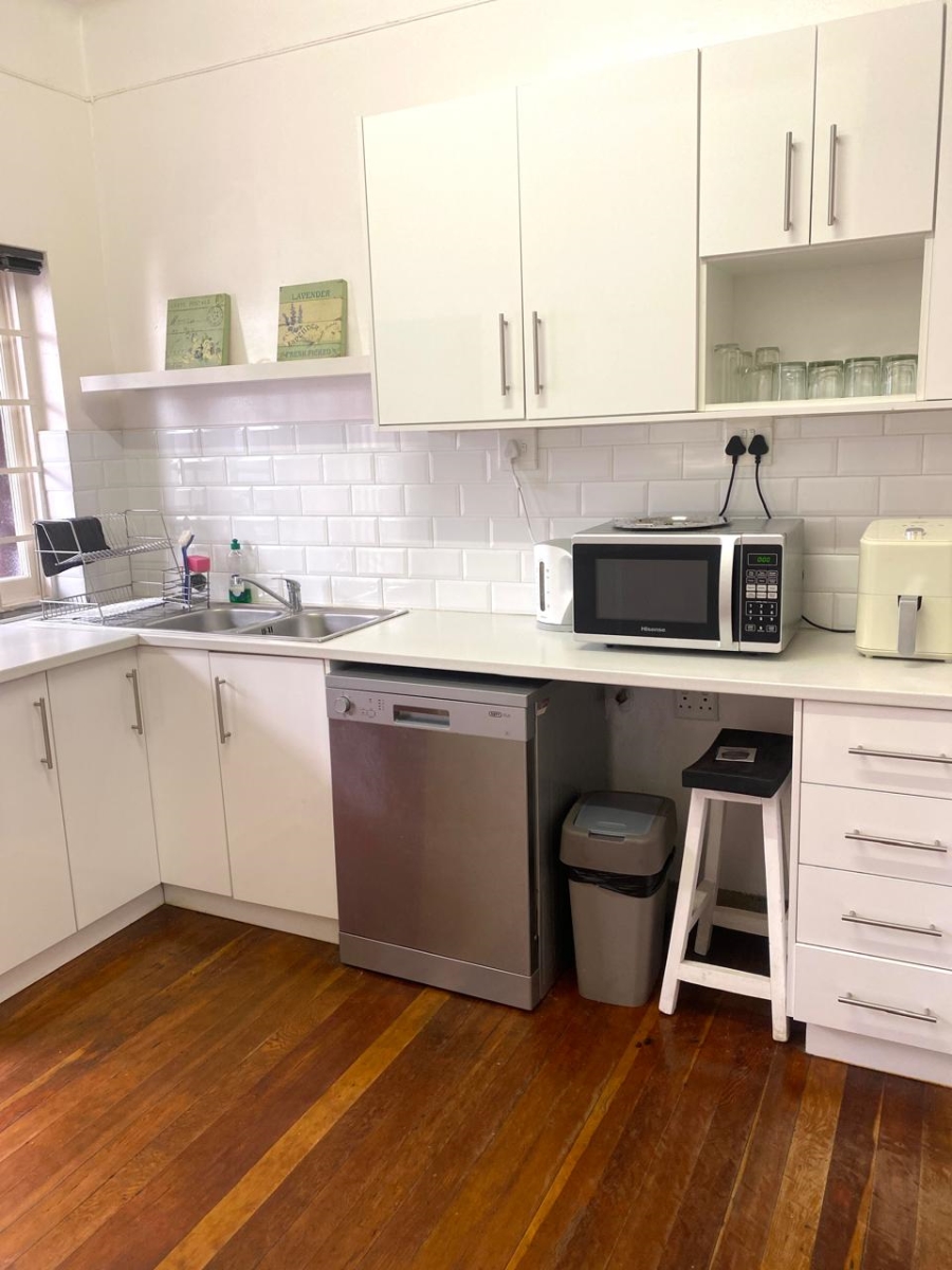 To Let 1 Bedroom Property for Rent in Fish Hoek Western Cape